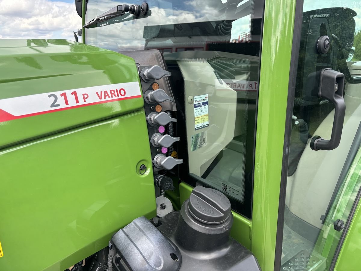 Traktor del tipo Fendt 211 Vario P (Gen3), Vorführmaschine en Starrein (Imagen 13)