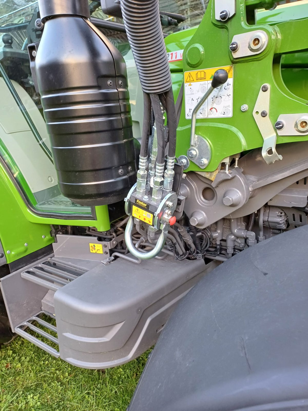 Traktor a típus Fendt 211 Vario Profi, Gebrauchtmaschine ekkor: Tenneck (Kép 5)