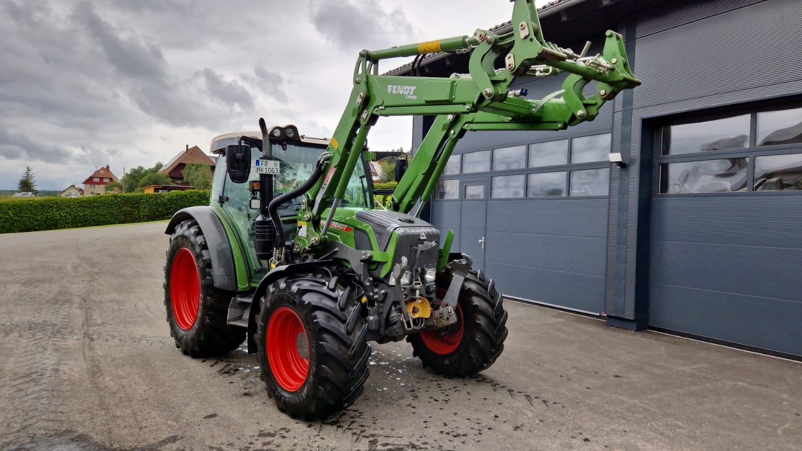 Traktor Türe ait Fendt 211 Vario Profi, Gebrauchtmaschine içinde Donaueschingen (resim 1)