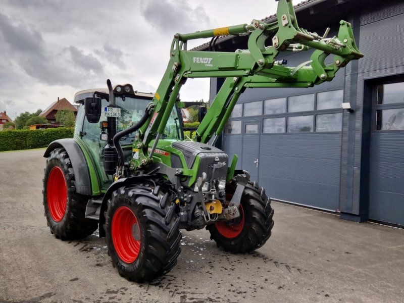 Traktor типа Fendt 211 Vario Profi, Gebrauchtmaschine в Donaueschingen (Фотография 1)