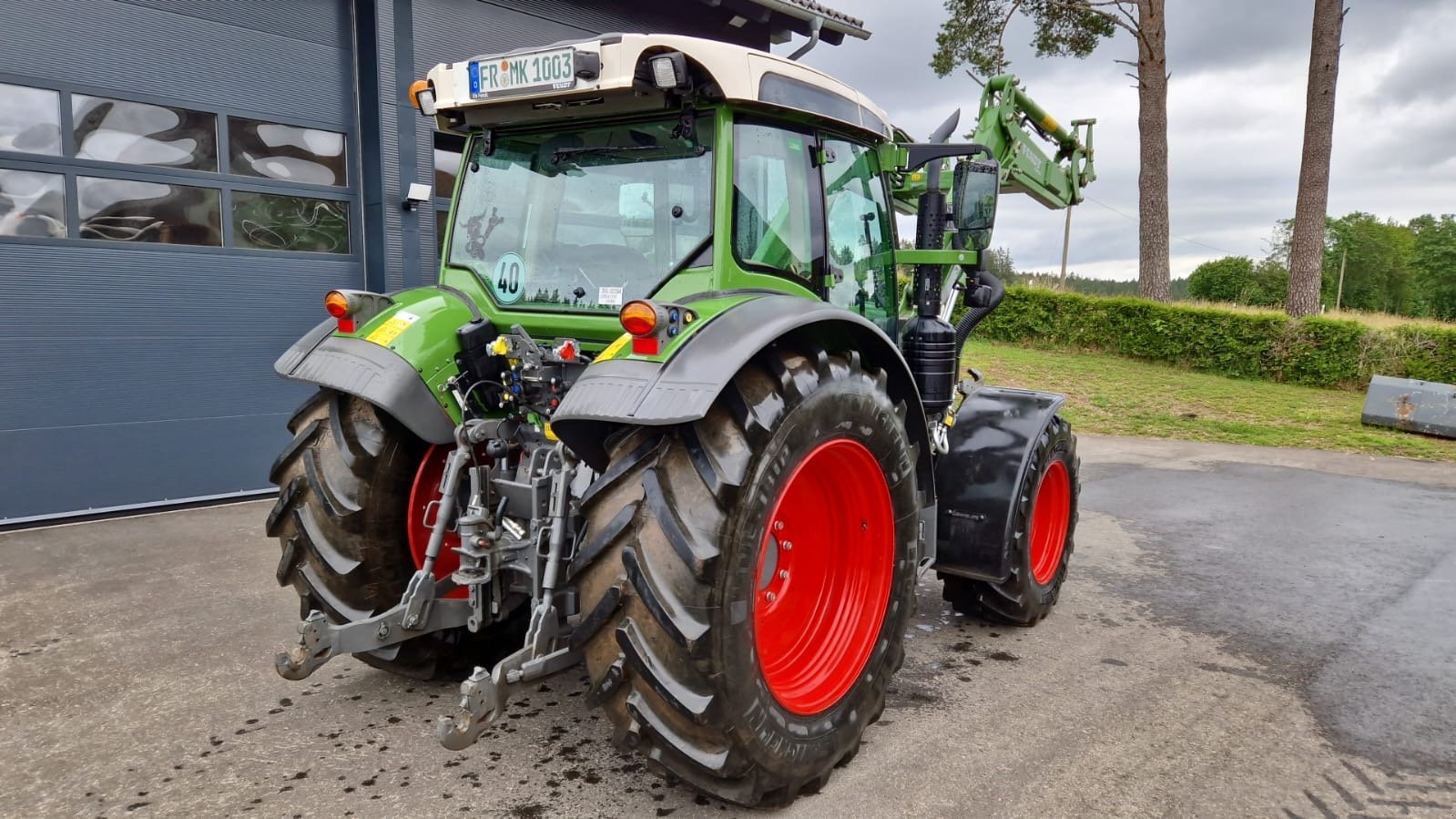 Traktor типа Fendt 211 Vario Profi, Gebrauchtmaschine в Donaueschingen (Фотография 8)