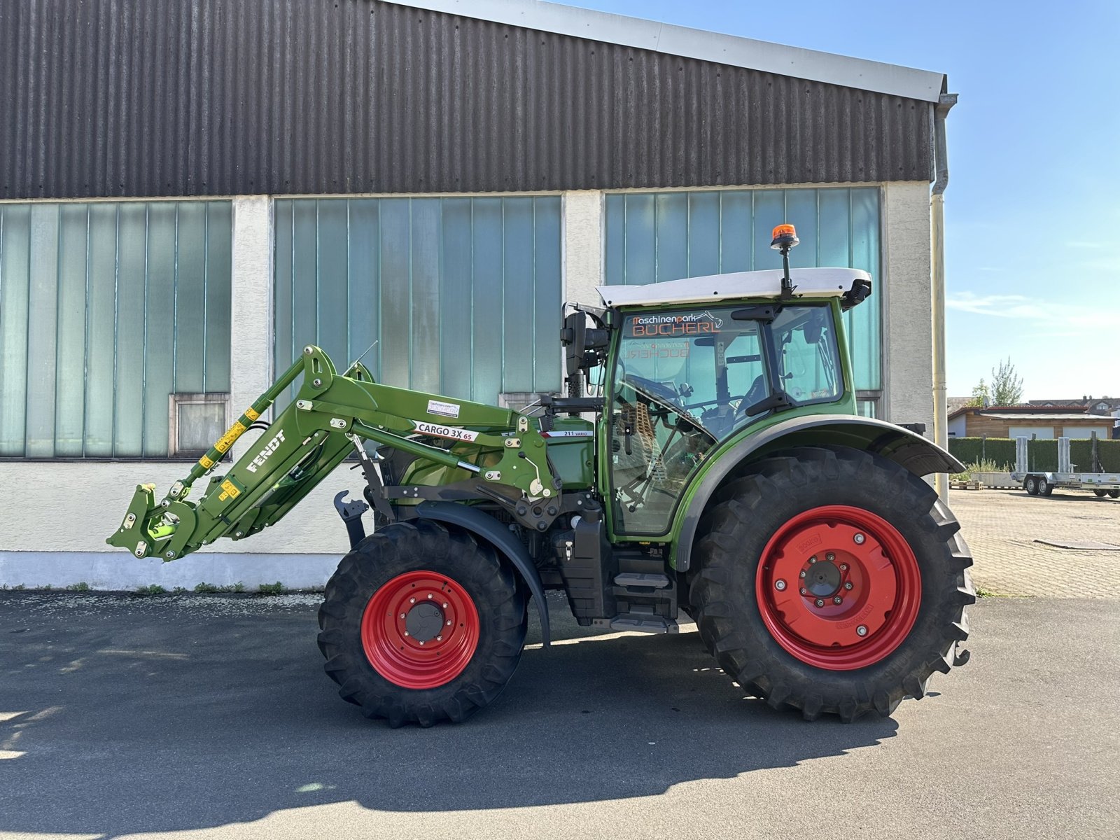 Traktor Türe ait Fendt 211 Vario Profi, Gebrauchtmaschine içinde Rötz (resim 4)