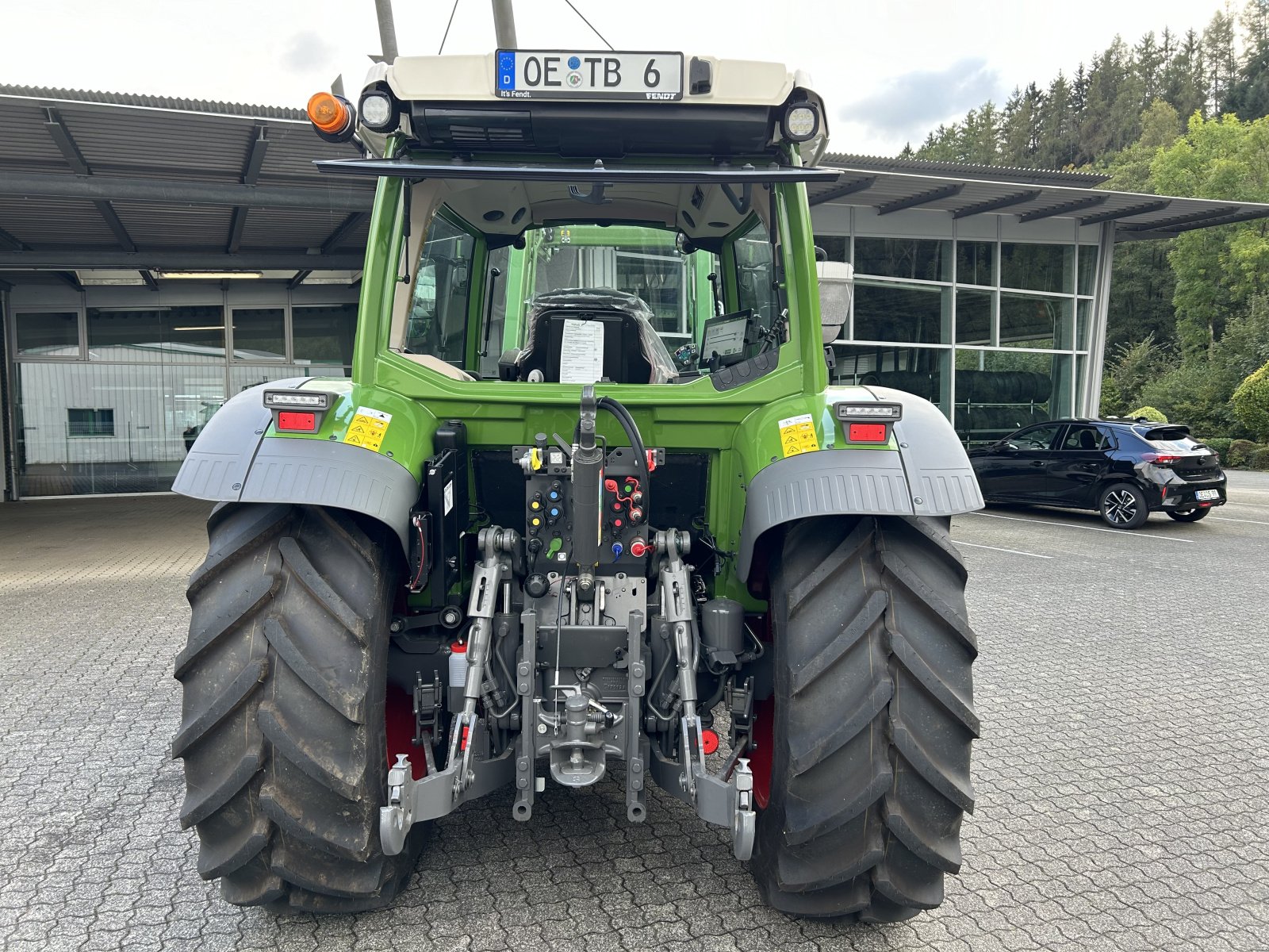 Traktor tip Fendt 211 Vario ProfiPlus, Gebrauchtmaschine in Kirchhundem (Poză 3)