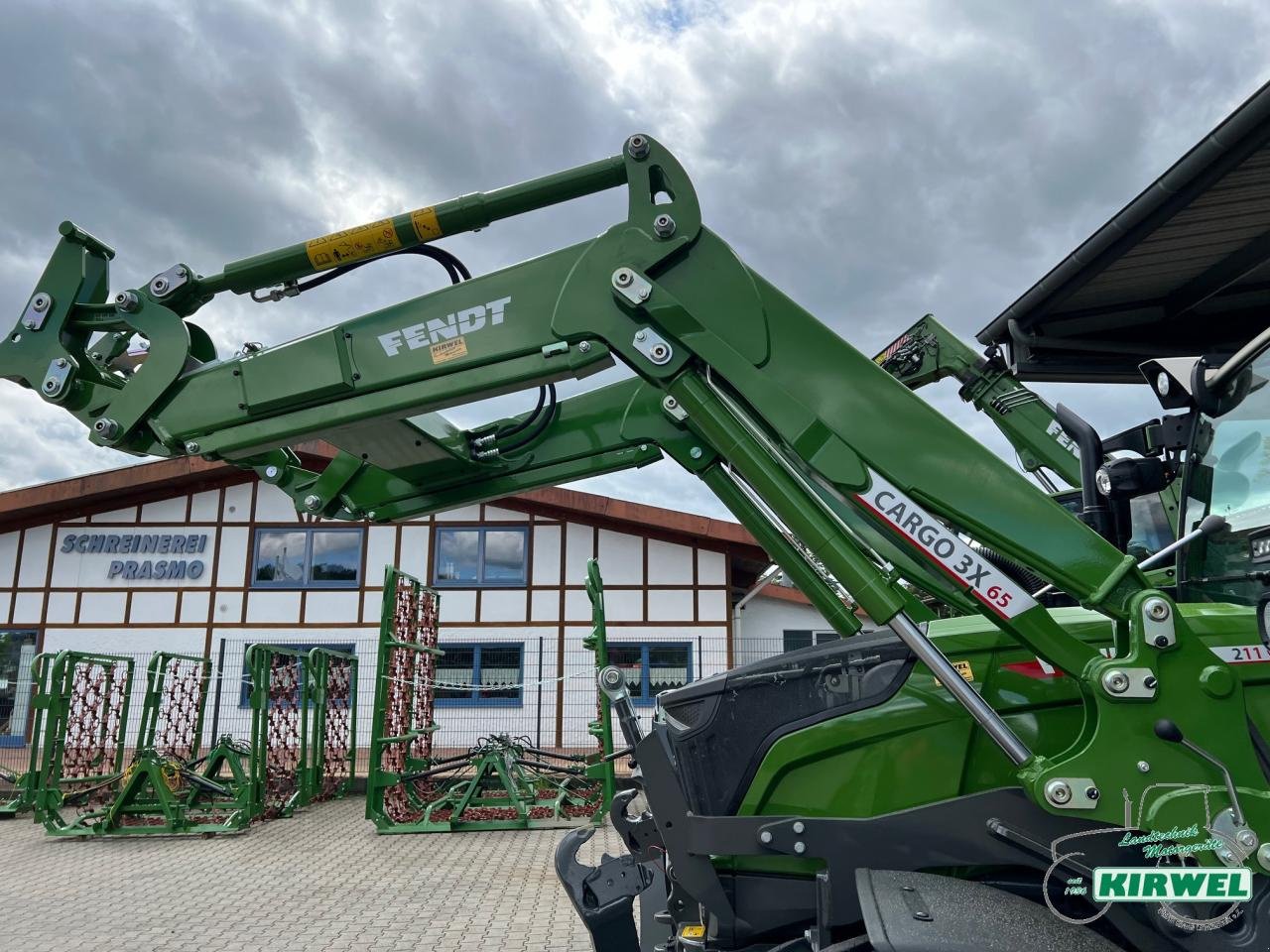 Traktor del tipo Fendt 211 Vario S Gen3, Neumaschine In Blankenheim (Immagine 12)