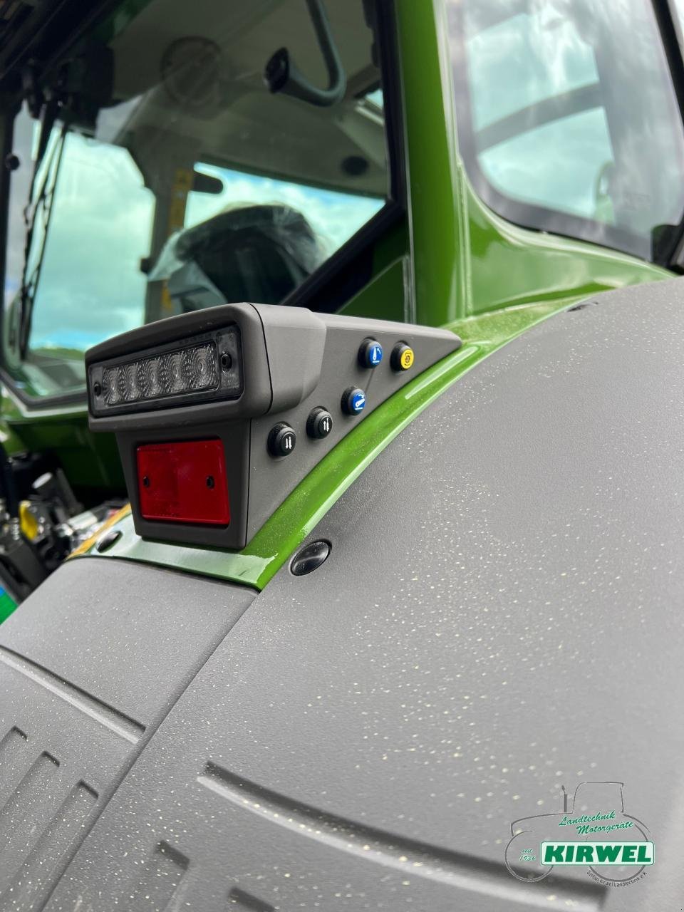 Traktor van het type Fendt 211 Vario S Gen3, Neumaschine in Blankenheim (Foto 14)