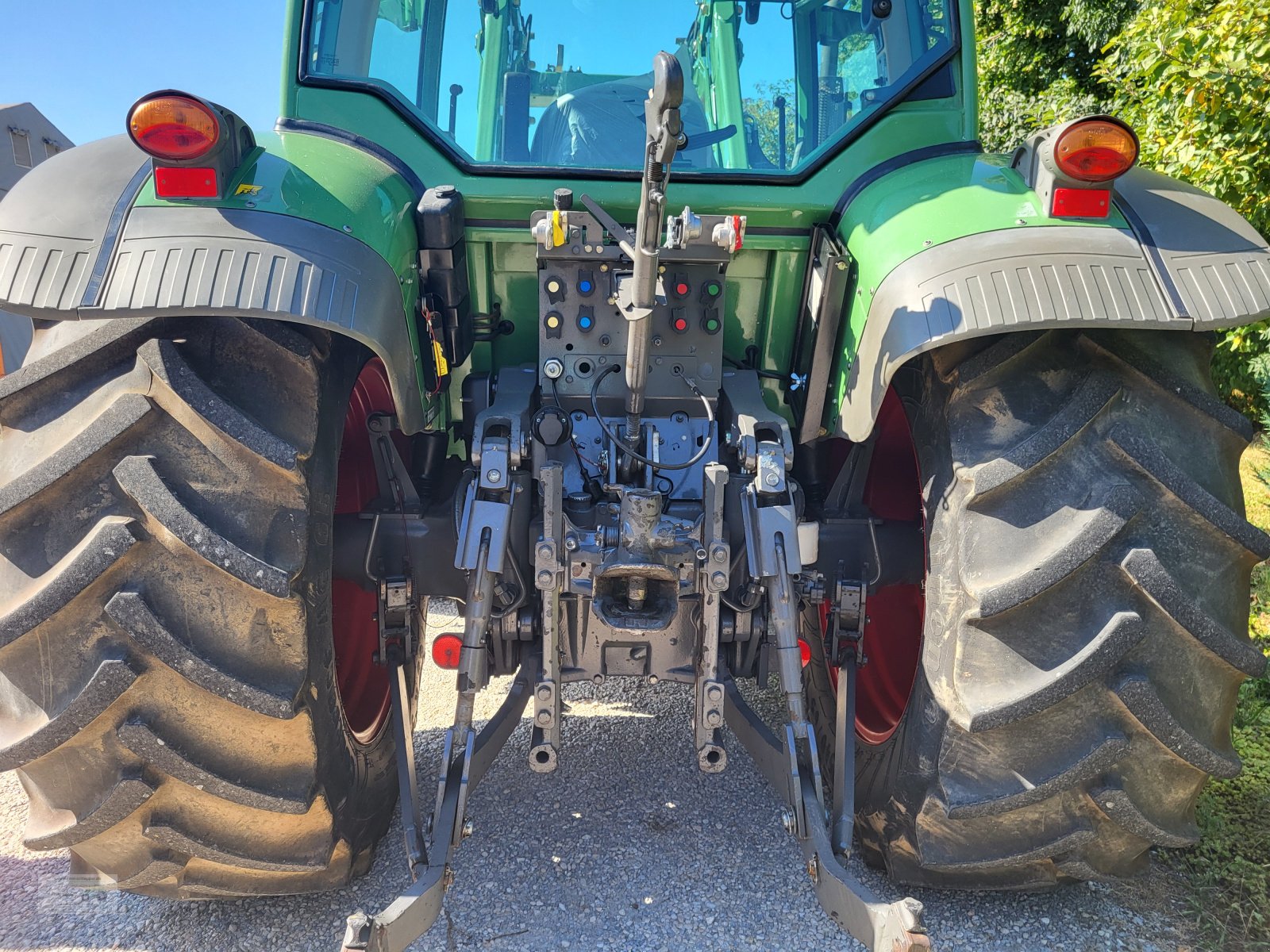 Traktor des Typs Fendt 211 Vario TMS, Gebrauchtmaschine in Bühlerzell (Bild 3)