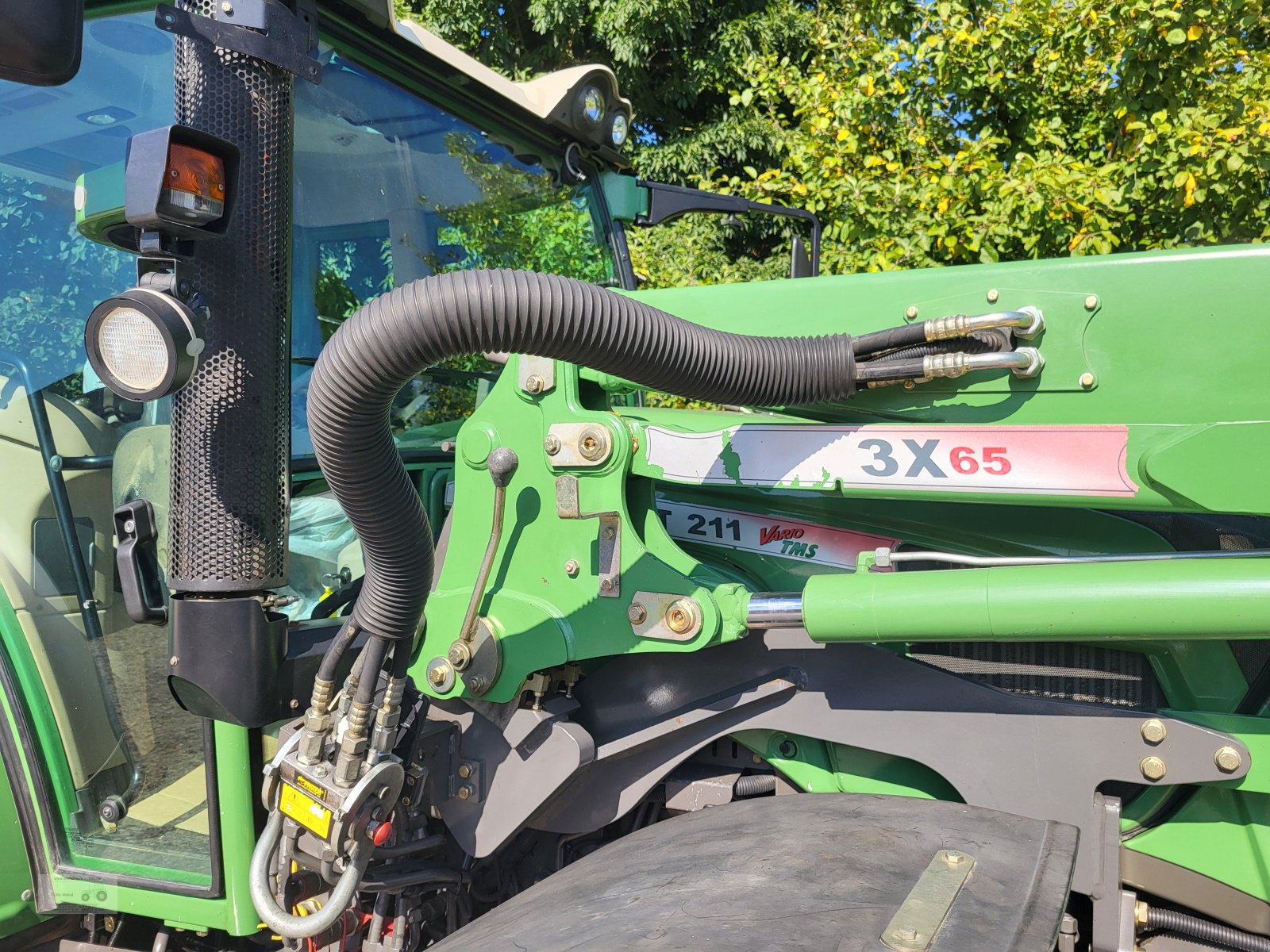 Traktor typu Fendt 211 Vario TMS, Gebrauchtmaschine v Bühlerzell (Obrázek 5)