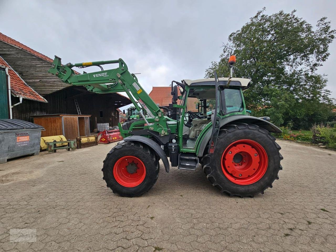 Traktor tipa Fendt 211 Vario TMS, Gebrauchtmaschine u Prenzlau (Slika 1)