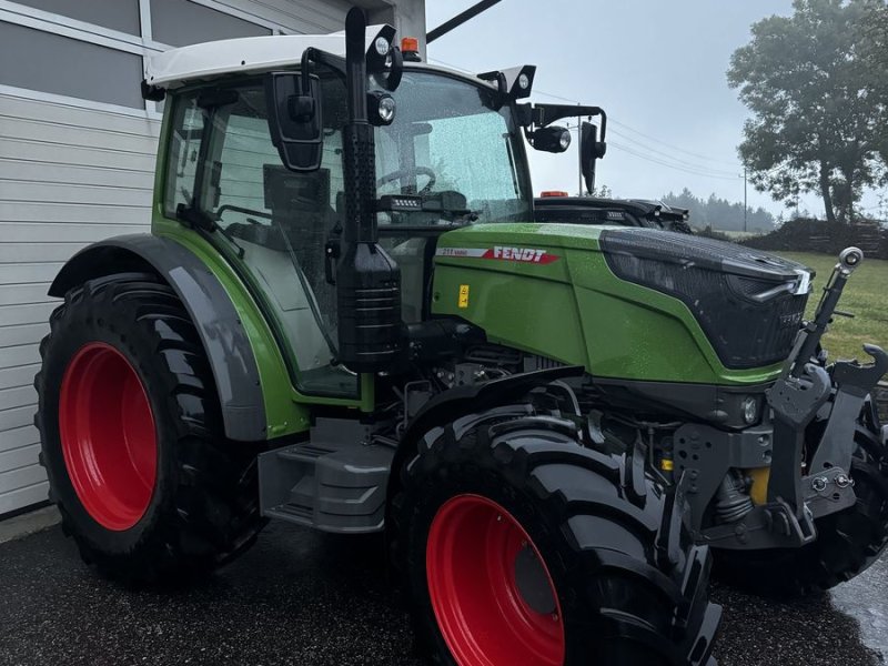 Traktor of the type Fendt 211 Vario V FendtONE, Gebrauchtmaschine in Traberg (Picture 1)