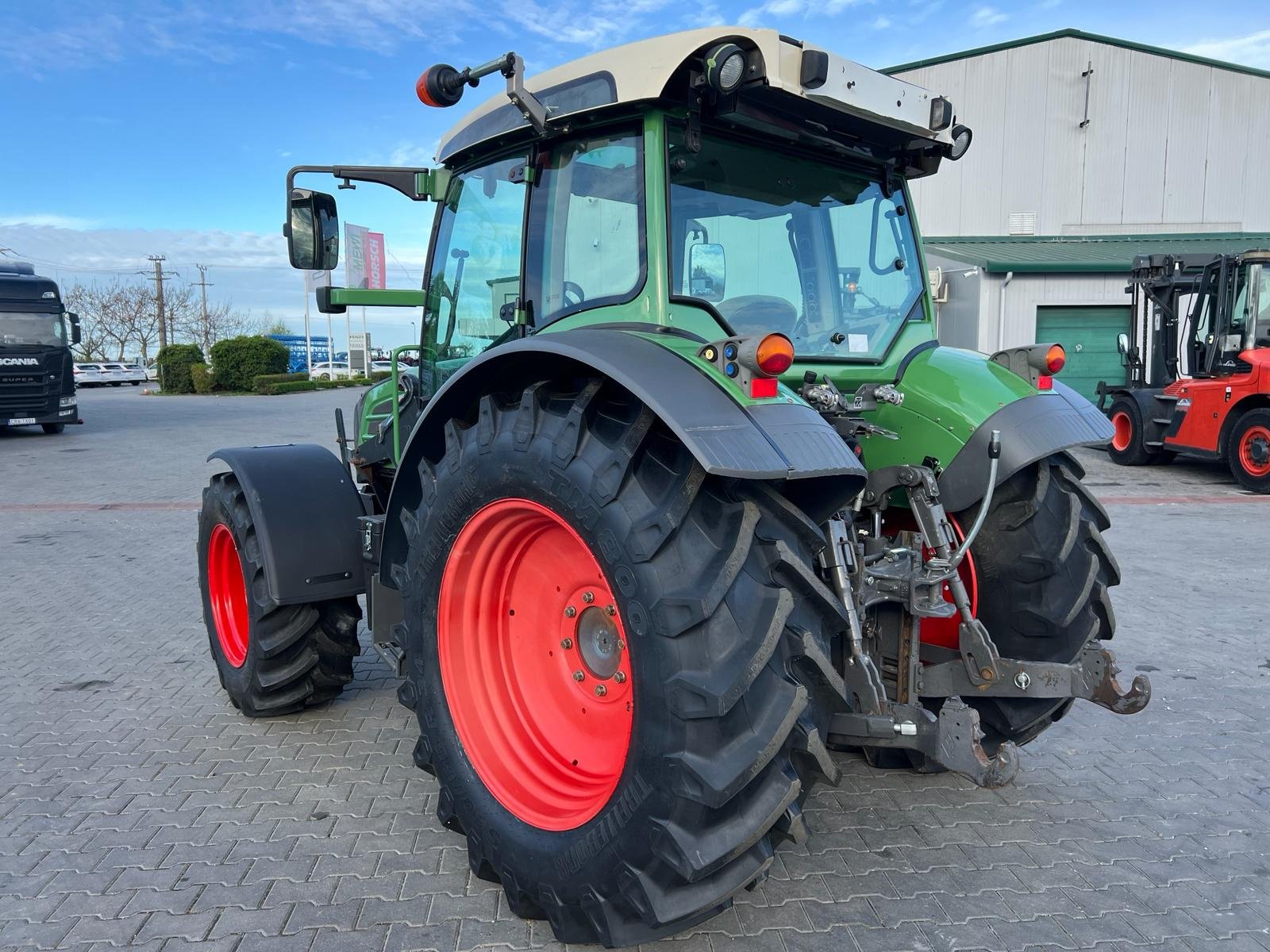 Traktor typu Fendt 211 Vario, Gebrauchtmaschine w Orţişoara (Zdjęcie 8)