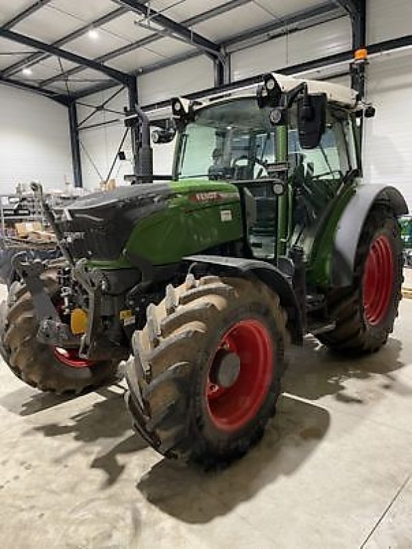 Traktor del tipo Fendt 211 VARIO, Gebrauchtmaschine In Carcassonne (Immagine 2)