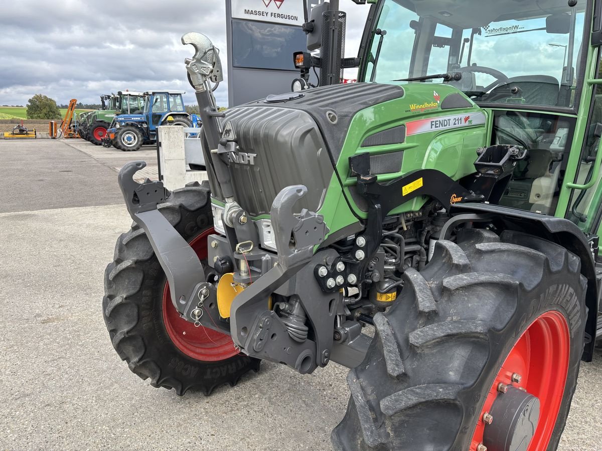 Traktor van het type Fendt 211 Vario, Gebrauchtmaschine in Starrein (Foto 13)