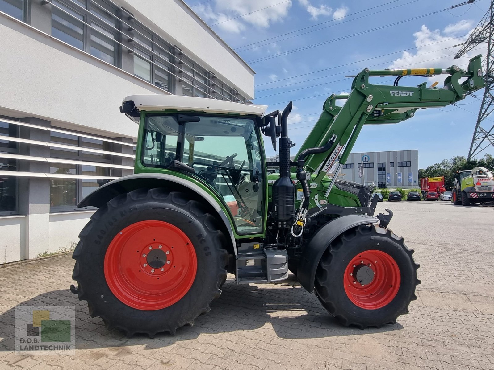 Traktor типа Fendt 211 Vario, Gebrauchtmaschine в Regensburg (Фотография 3)