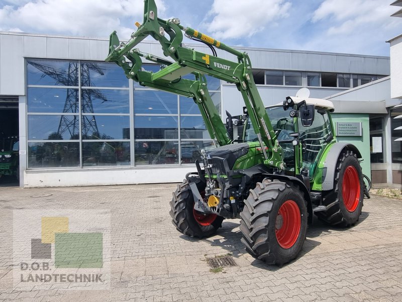 Traktor типа Fendt 211 Vario, Gebrauchtmaschine в Regensburg (Фотография 1)