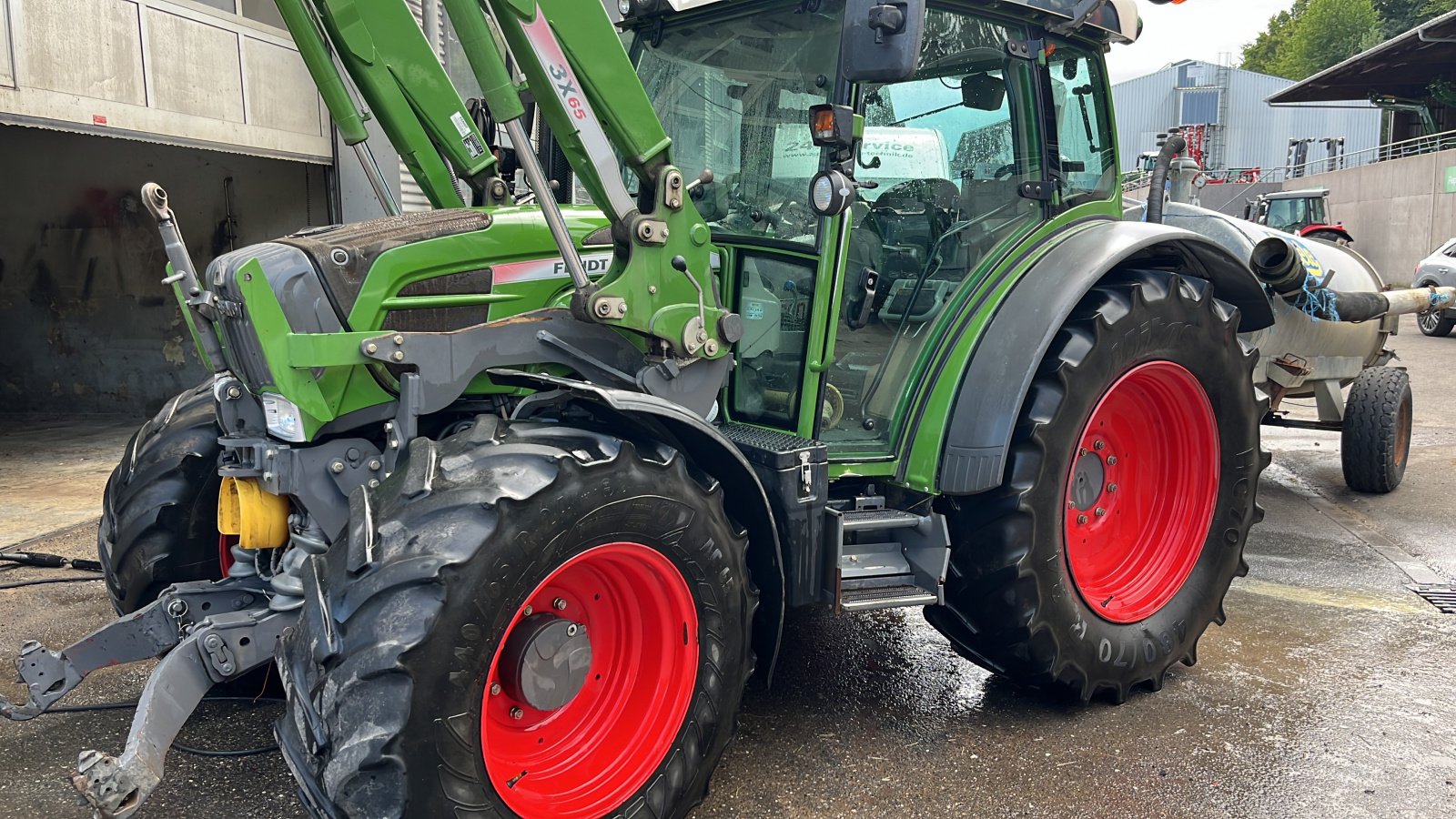 Traktor του τύπου Fendt 211 Vario, Gebrauchtmaschine σε Donaueschingen (Φωτογραφία 2)