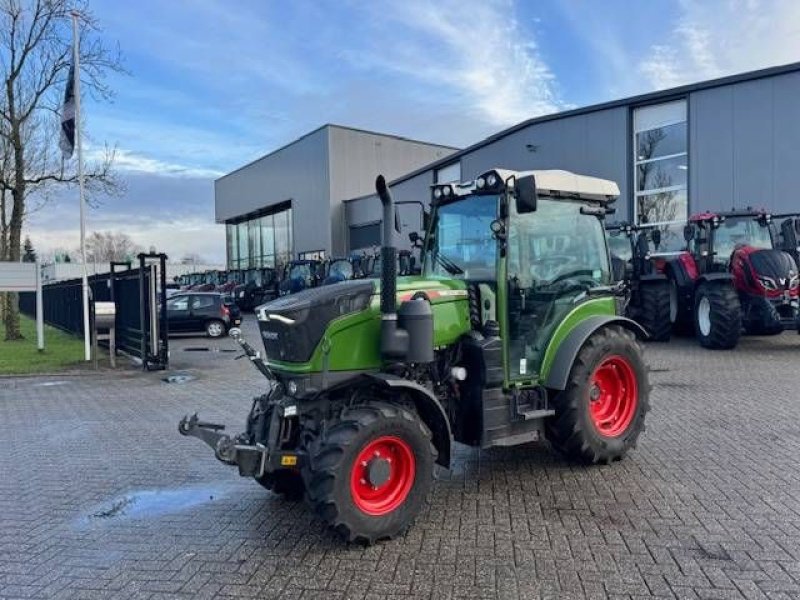 Traktor tipa Fendt 211V Profi Plus Gen3, Als Nieuw!, Gebrauchtmaschine u Marknesse (Slika 1)