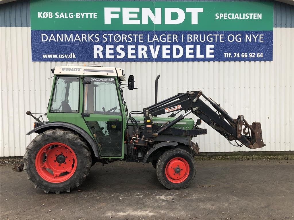 Traktor του τύπου Fendt 250V Få timer Med Frontlæsser, Gebrauchtmaschine σε Rødekro (Φωτογραφία 4)