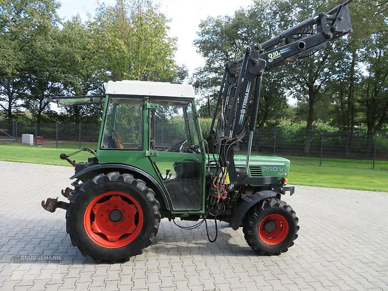 Traktor typu Fendt 250V mit Industriefrontlader, Gebrauchtmaschine w Meppen (Zdjęcie 5)