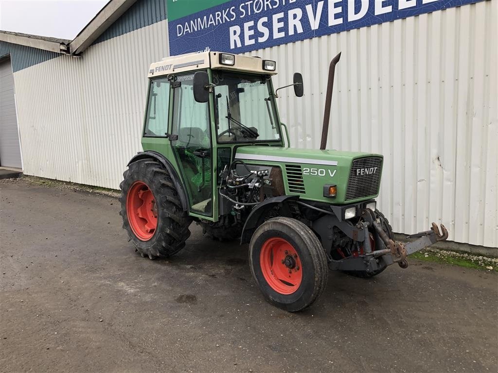 Traktor typu Fendt 250V, Gebrauchtmaschine w Rødekro (Zdjęcie 5)