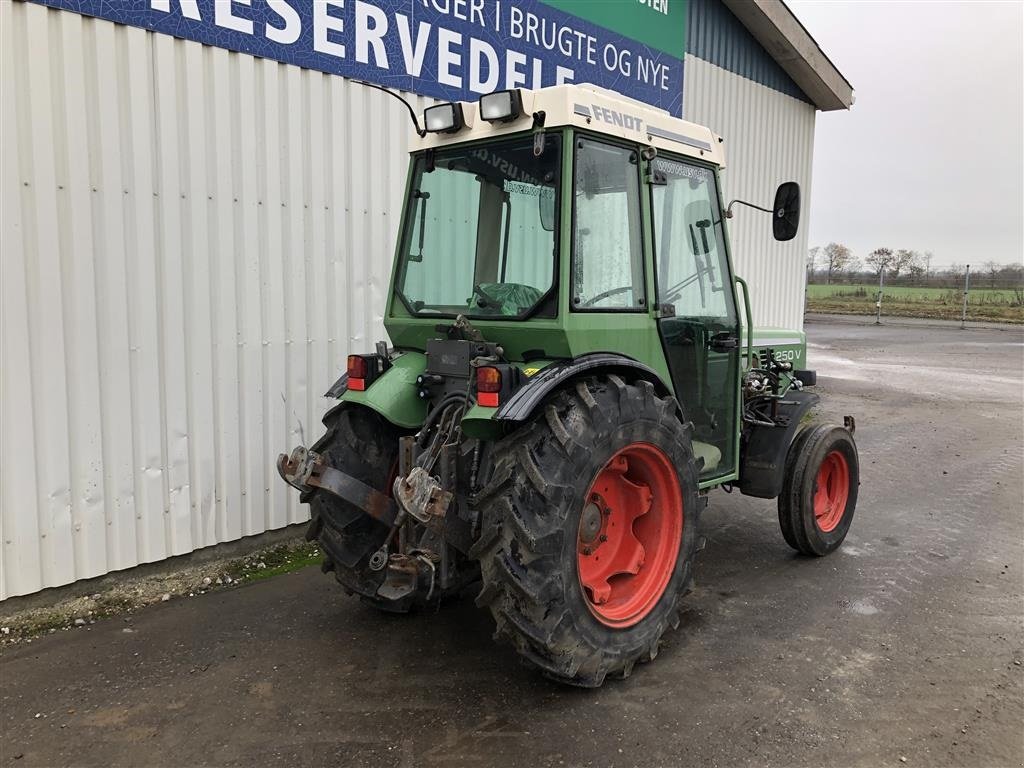 Traktor Türe ait Fendt 250V, Gebrauchtmaschine içinde Rødekro (resim 6)