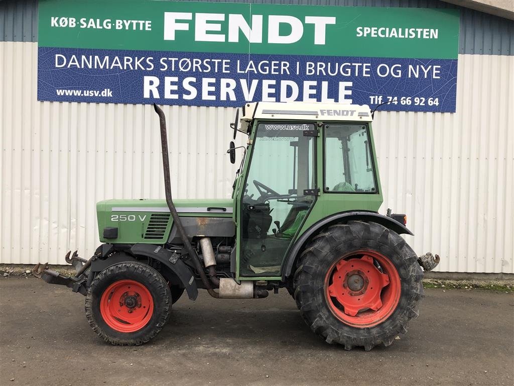 Traktor типа Fendt 250V, Gebrauchtmaschine в Rødekro (Фотография 1)