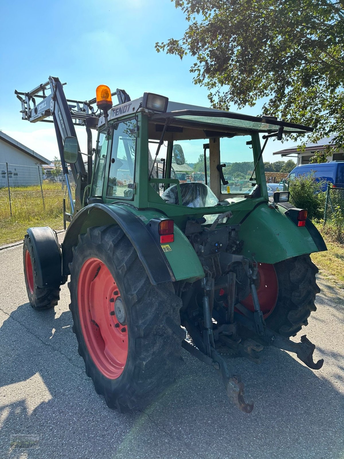 Traktor des Typs Fendt 260 S mit Stoll Frontlader, Gebrauchtmaschine in Kienberg (Bild 3)