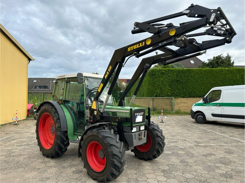 Traktor типа Fendt 260 SA Allrad, Gebrauchtmaschine в Elmenhorst-Lanken (Фотография 1)