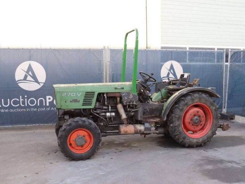 Traktor типа Fendt 270 V smalspoor, Gebrauchtmaschine в Antwerpen (Фотография 1)