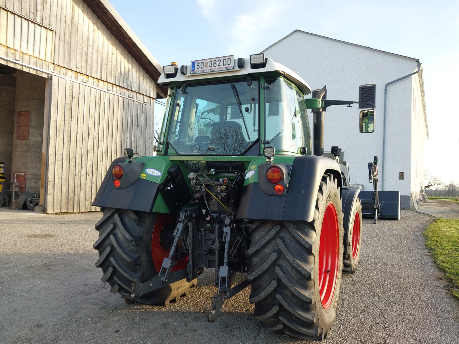 Traktor типа Fendt 300 Vario, Gebrauchtmaschine в Sankt Marienkirchen  (Фотография 3)