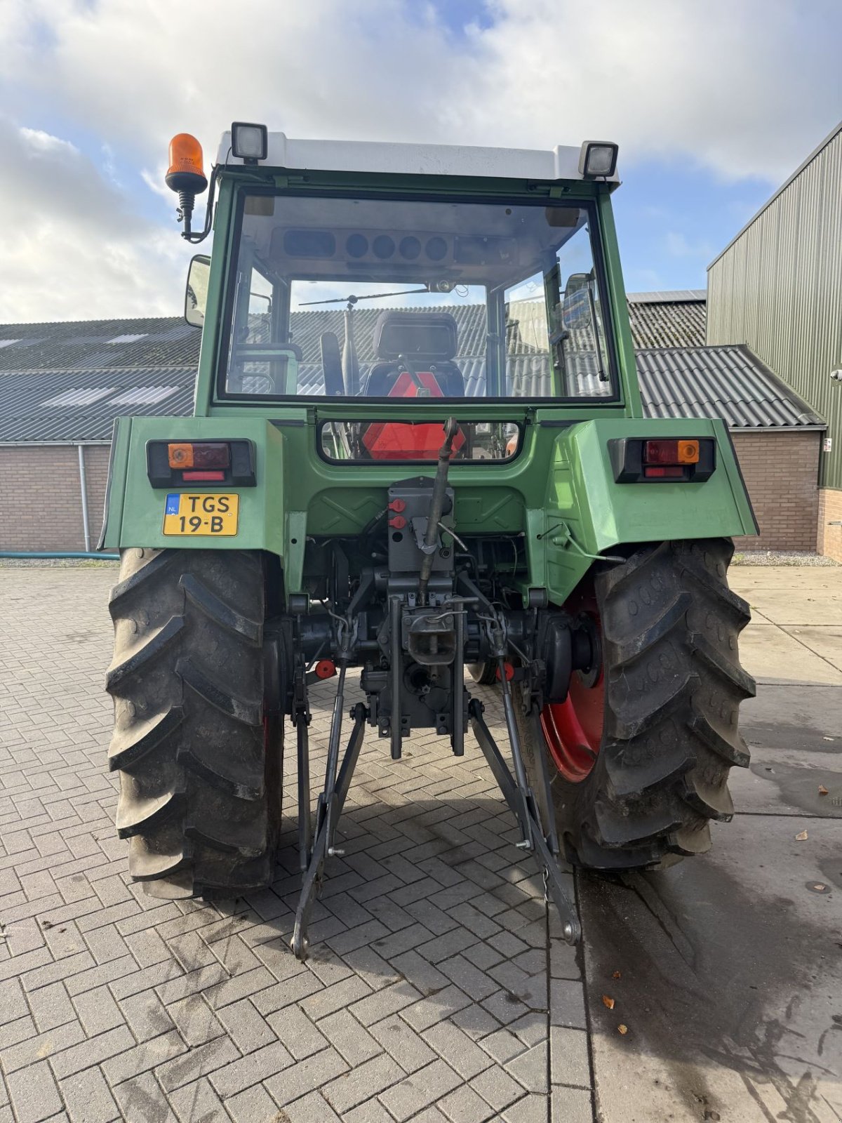 Traktor of the type Fendt 303, Gebrauchtmaschine in Wadenoijen (Picture 3)