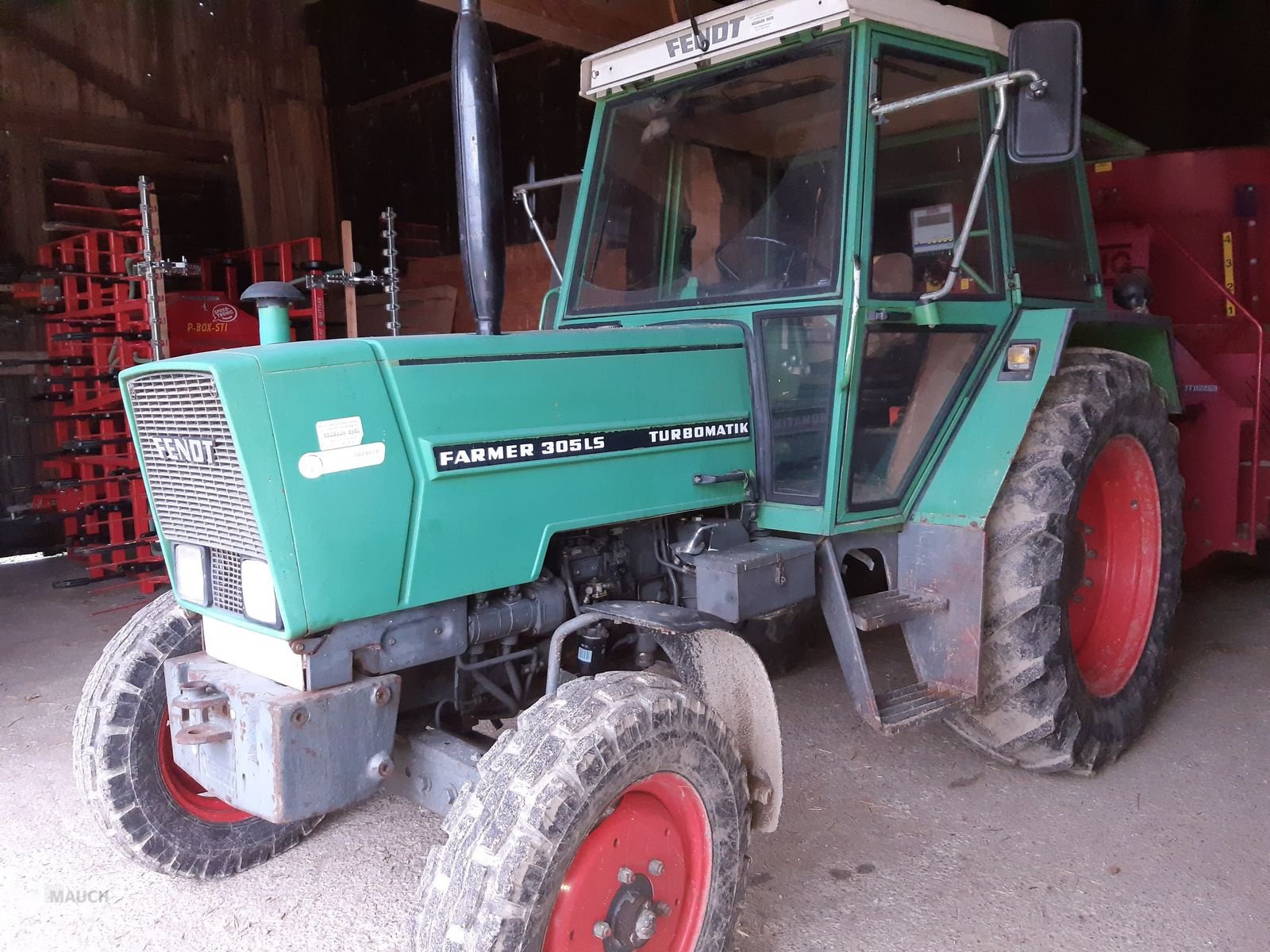 Traktor tip Fendt 305 LS Turbomatic, Gebrauchtmaschine in Burgkirchen (Poză 3)