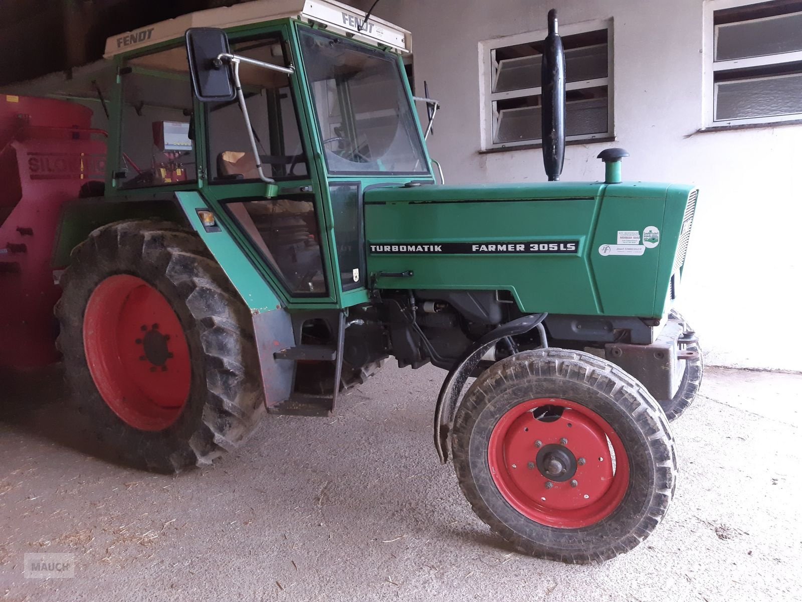 Traktor tip Fendt 305 LS Turbomatic, Gebrauchtmaschine in Burgkirchen (Poză 10)