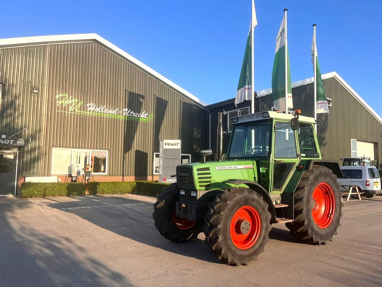 Traktor del tipo Fendt 305 LSA, Gebrauchtmaschine In Montfoort (Immagine 1)