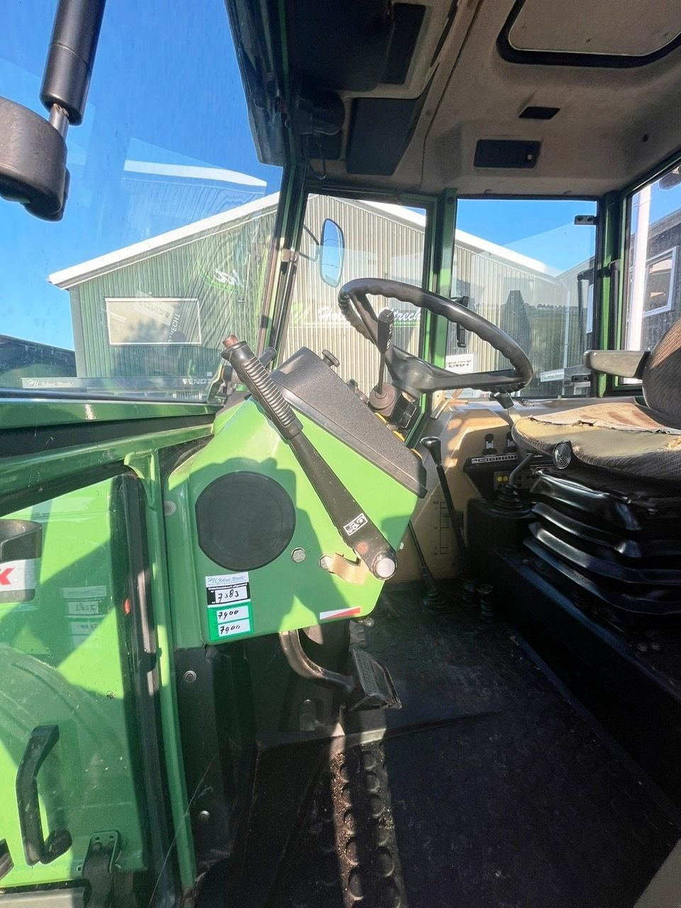 Traktor des Typs Fendt 305 LSA, Gebrauchtmaschine in Montfoort (Bild 8)