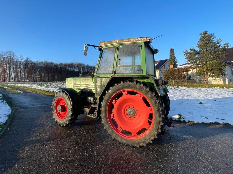 Traktor van het type Fendt 307 LSA, Gebrauchtmaschine in Hindelbank (Foto 3)