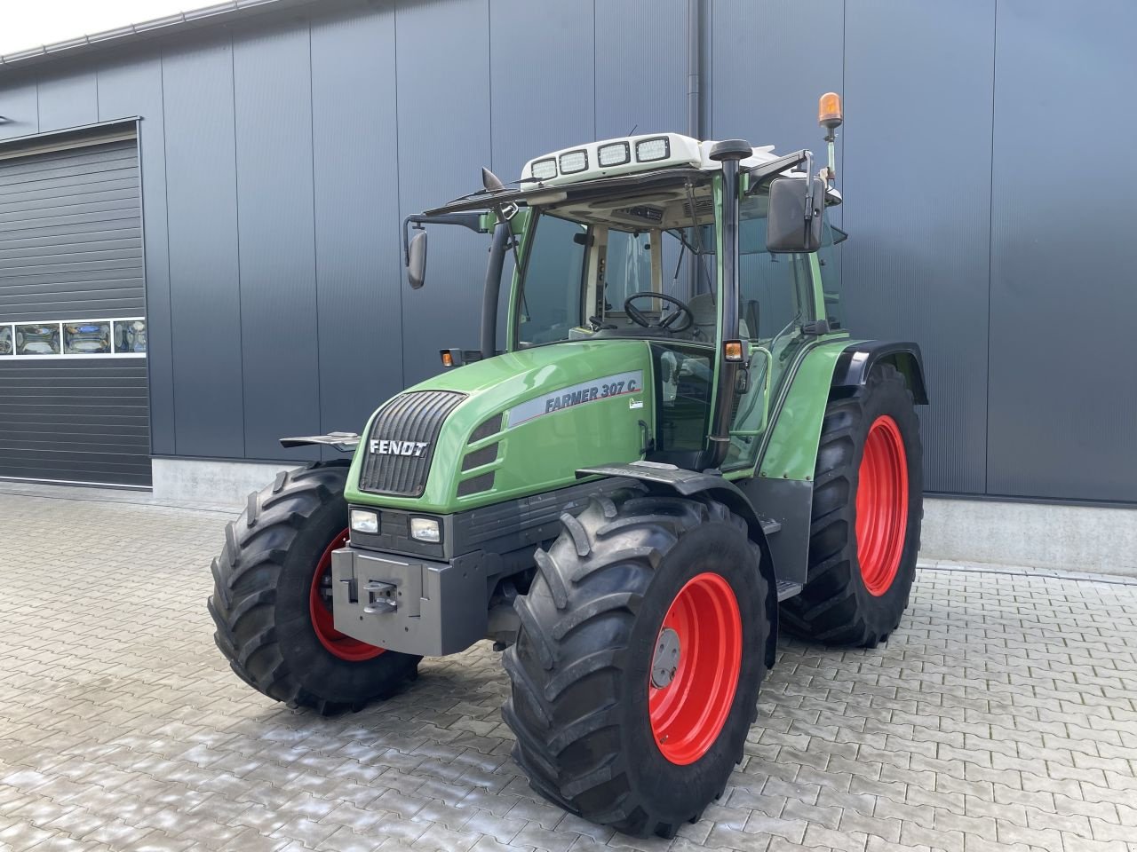 Traktor des Typs Fendt 307C, Gebrauchtmaschine in Daarle (Bild 1)