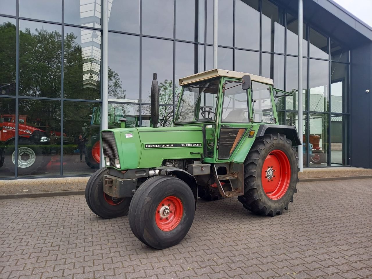 Traktor del tipo Fendt 308 / 306, Gebrauchtmaschine In Boxtel (Immagine 9)