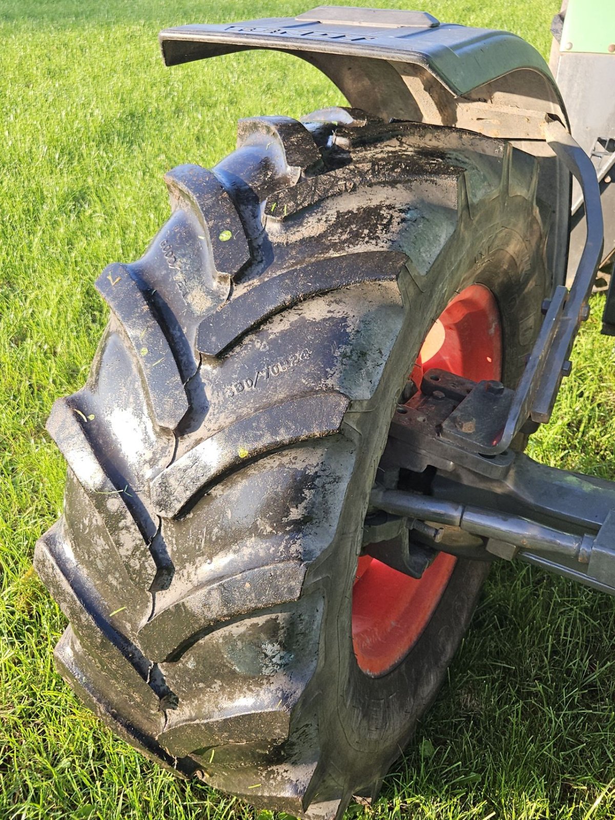 Traktor типа Fendt 308 LSA, Gebrauchtmaschine в Hoogland (Фотография 4)