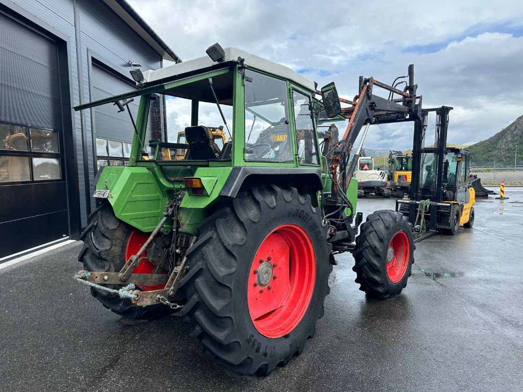 Traktor des Typs Fendt 309 LSAX, Gebrauchtmaschine in Sorgues (Bild 1)