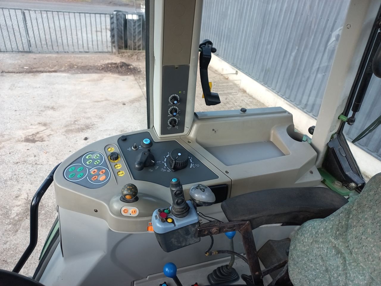 Traktor Türe ait Fendt 309 vario tms, Gebrauchtmaschine içinde Daarle (resim 9)