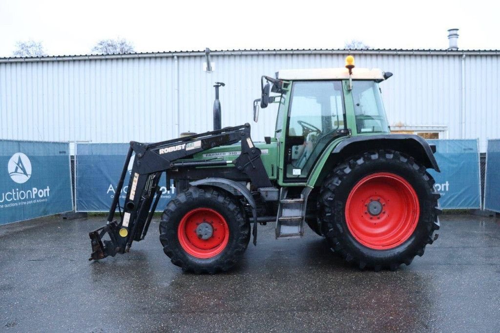 Traktor des Typs Fendt 310/2, Gebrauchtmaschine in Antwerpen (Bild 2)