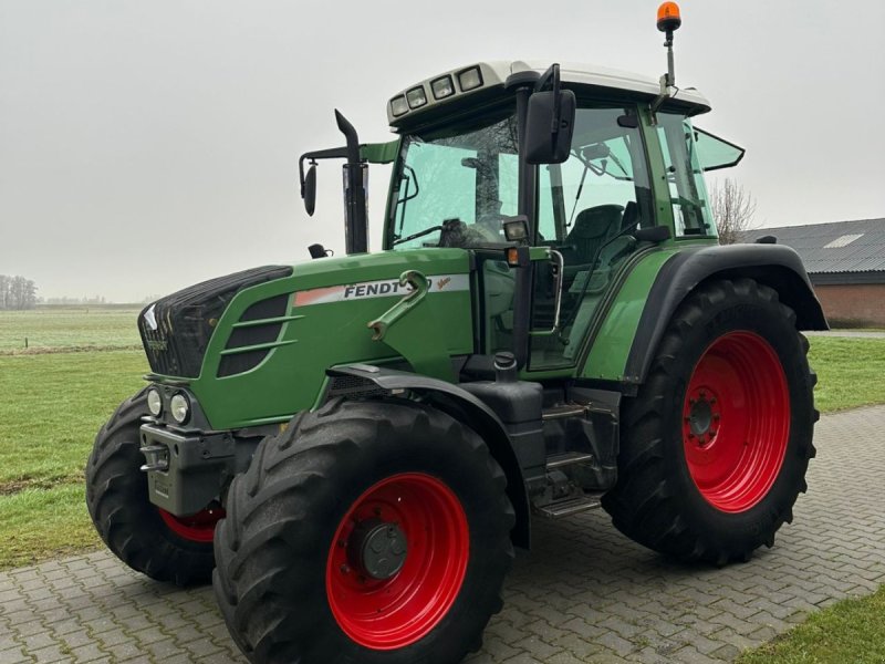 Traktor van het type Fendt 310 Vario met Stoll aanbouwdelen, Gebrauchtmaschine in zwolle (Foto 1)