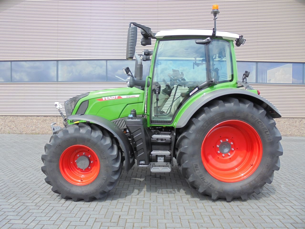 Traktor типа Fendt 311 312/313/314 gen4 one, Gebrauchtmaschine в Houten (Фотография 2)