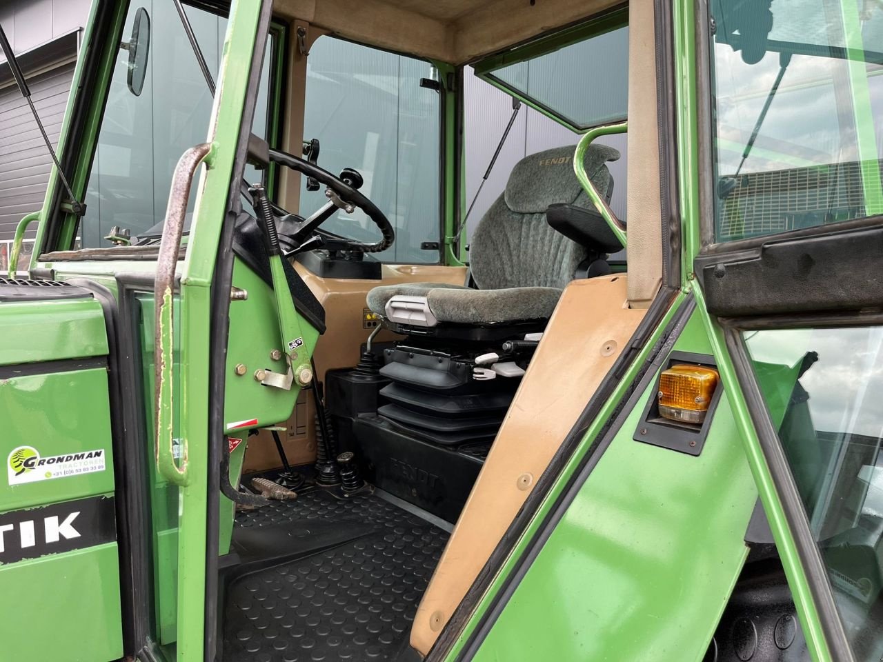 Traktor a típus Fendt 311 Lsa, Gebrauchtmaschine ekkor: Daarle (Kép 9)