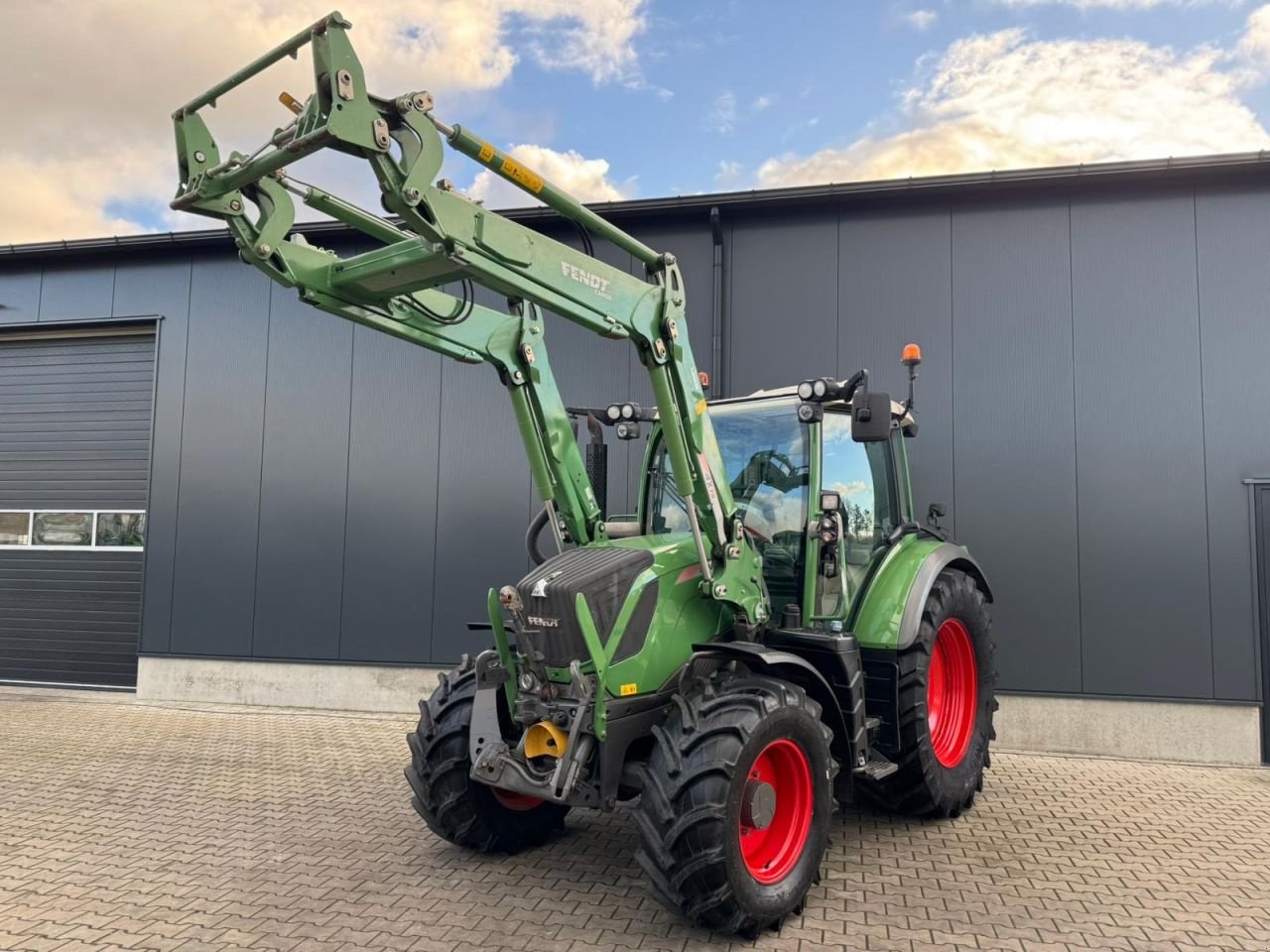 Traktor tipa Fendt 311 Profi, Gebrauchtmaschine u Daarle (Slika 1)