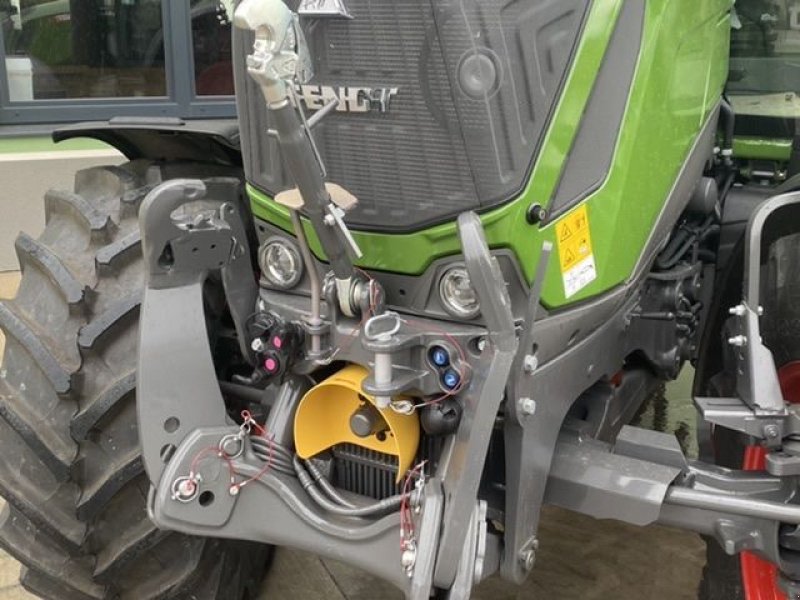Traktor типа Fendt 311 Vario Gen4 Power Setting1, Gebrauchtmaschine в Hürm (Фотография 3)