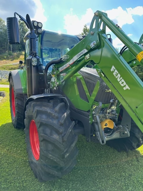 Traktor of the type Fendt 311 Vario Gen.4 Profi+ Setting2  mit Cargo 4X75, Gebrauchtmaschine in Aicha (Picture 2)