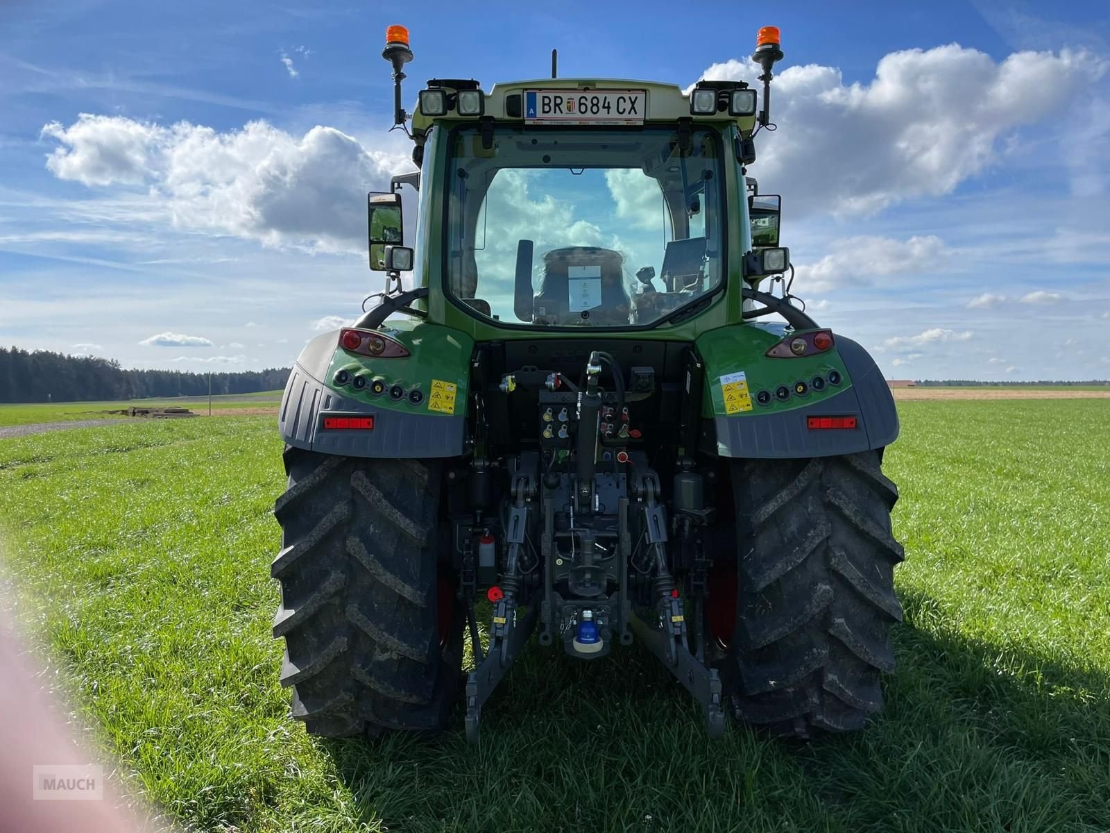 Traktor van het type Fendt 311 Vario Profi+, Gebrauchtmaschine in Burgkirchen (Foto 9)