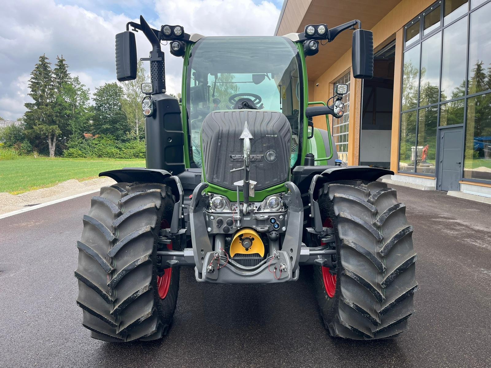 Traktor del tipo Fendt 311 Vario Profi, Neumaschine en Ziemetshausen (Imagen 3)