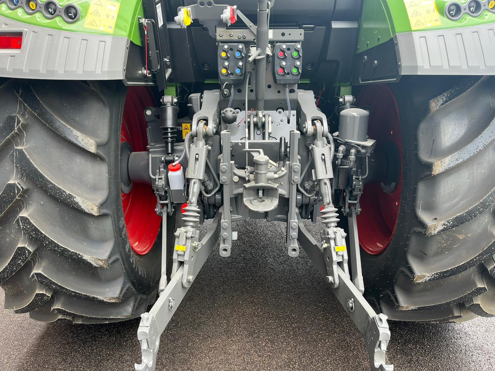 Traktor des Typs Fendt 311 Vario Profi, Neumaschine in Ziemetshausen (Bild 8)